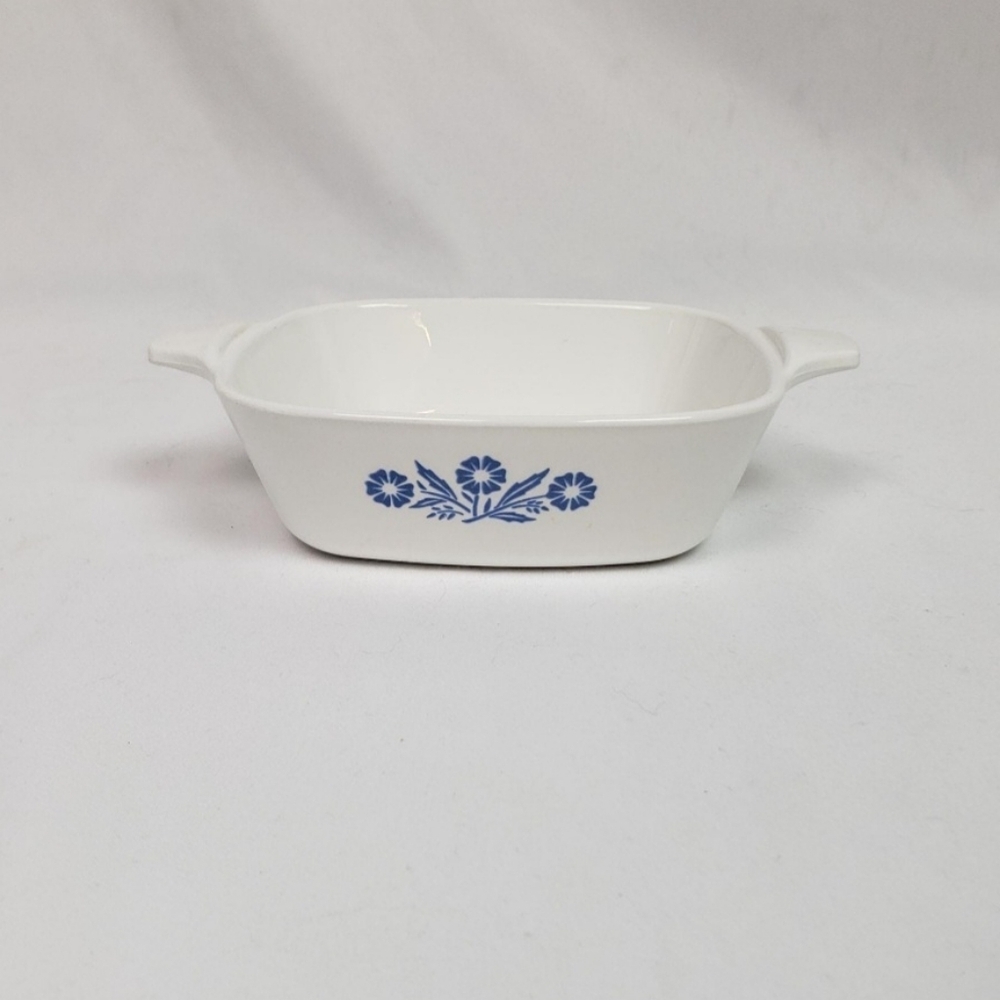 Vintage Corning Ware Petite Pan P-41,Blue Cornflower Design.